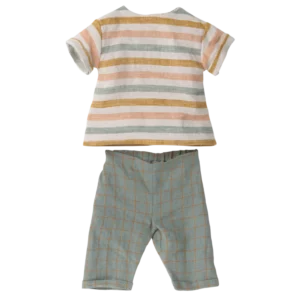 Hose und Shirt für Hasen Größe 4