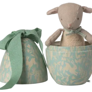 Osterei mint, mit Lämmchen